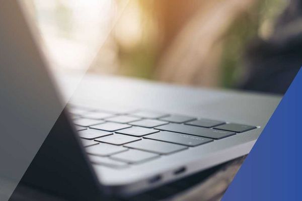 Laptopmotiv für den News-Bereich